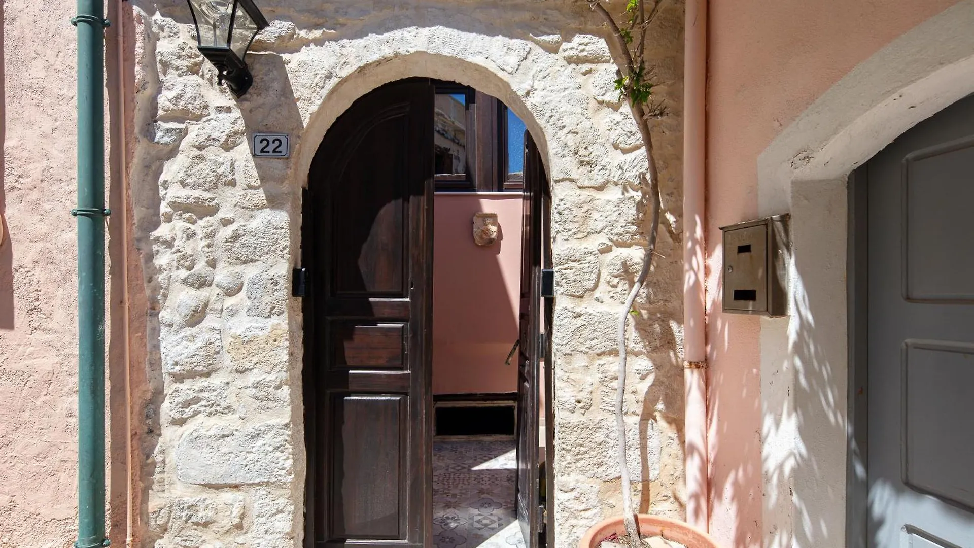 Fortezza Sea Breeze, Anne, 2 Bedrooms & Sea View Rethymno  0*, Rethymno (Crete)