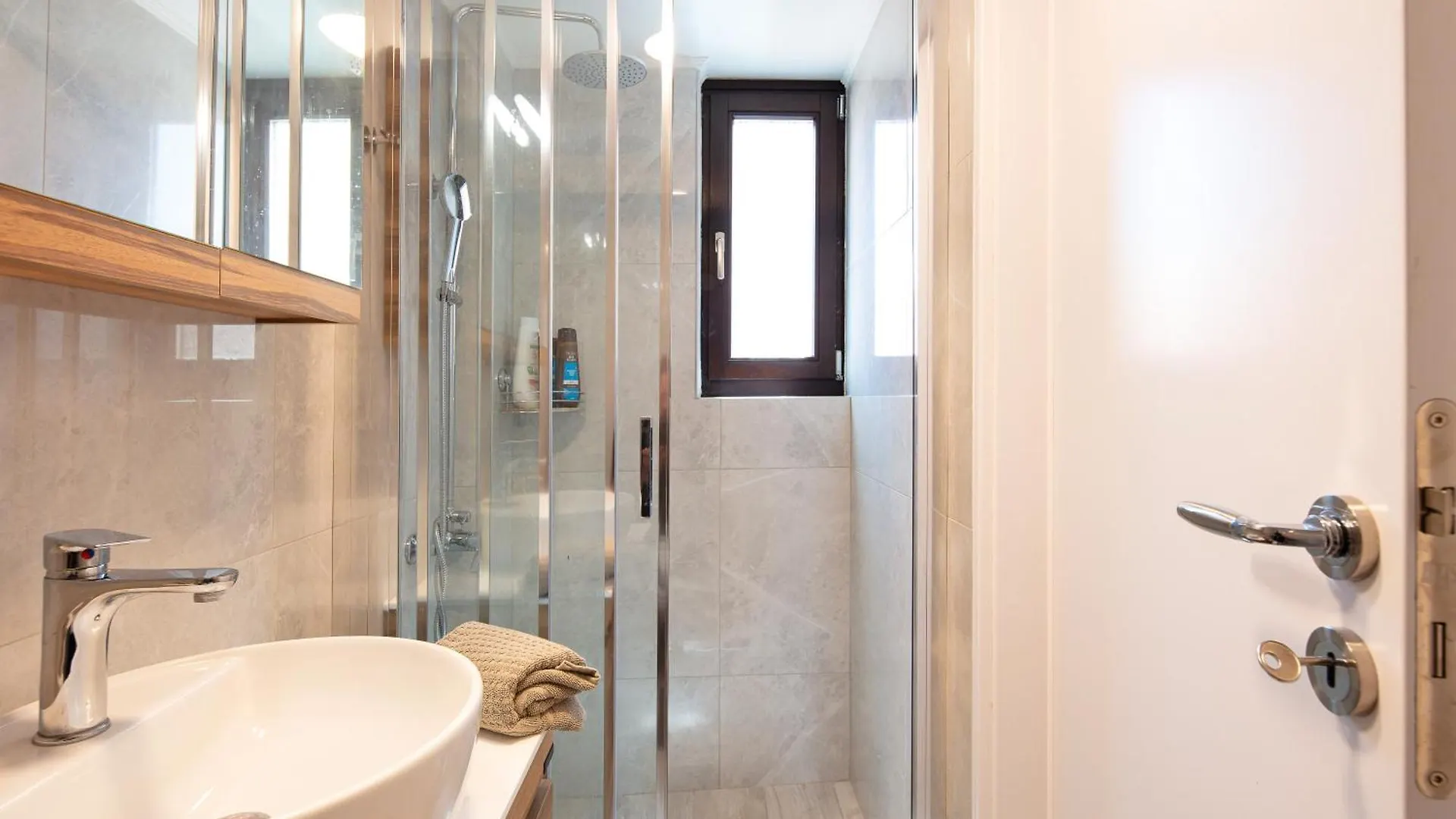 Fortezza Sea Breeze, Anne, 2 Bedrooms & Sea View Rethymno  0*, Rethymno (Crete)